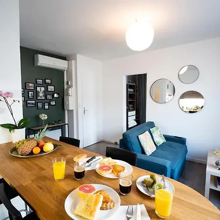 Appartement Centre Village, Clim Et Parking Gratuit Aigues-Mortes Exterior photo